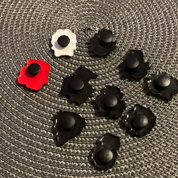 10pcs Hello Kitty Sanrio Croc Charms - Picture 4 of 4